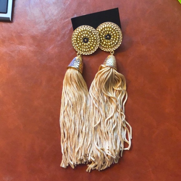 SOLD Oscar De La Renta-Style Earrings - Picture 4 of 5